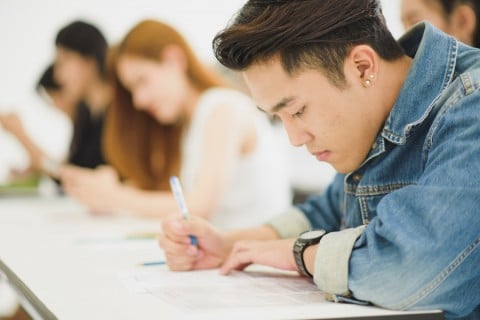 b2ap3_thumbnail_Optimized-shutterstock_1340124914 Complete Guide: University Grading System in Australia 